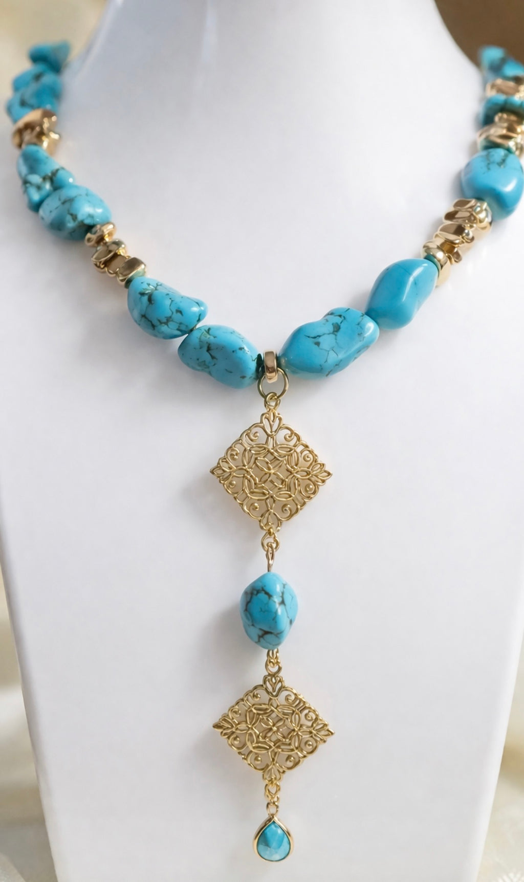 Collier Turquoise & Éclat Doré