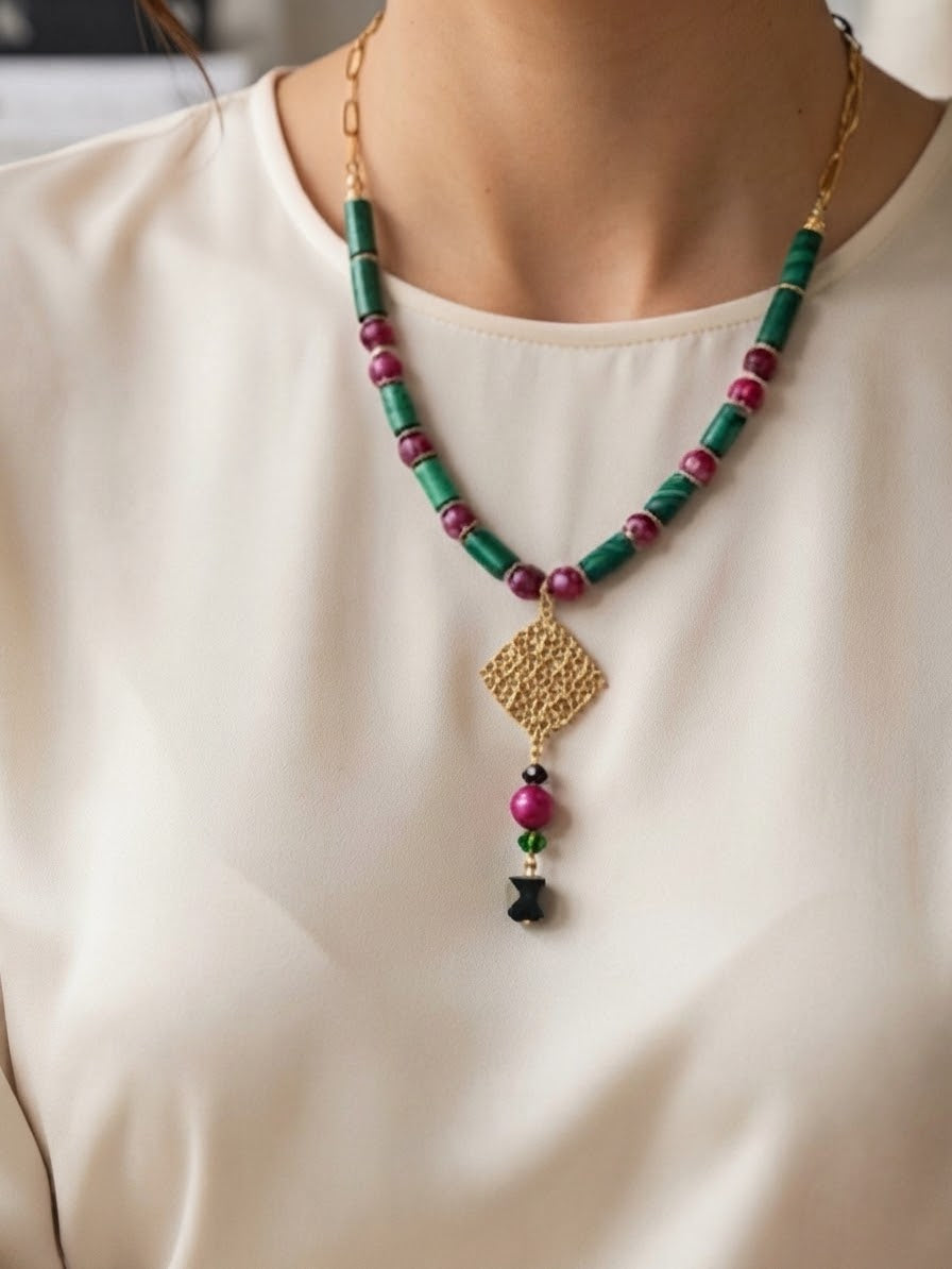 Collier en Malachite, Fushia Agate et Filigrane